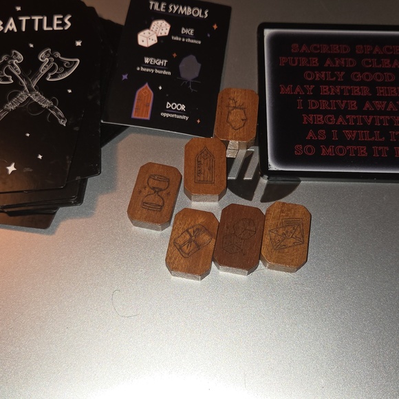 Witch Casket Set - Picture 2 of 2